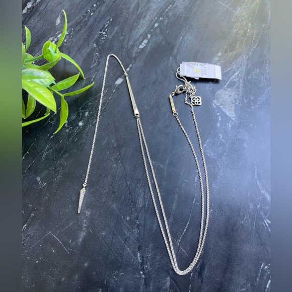 Kendra Scott Vivian Necklace Silver New
With Tag - Picture 7 of 13